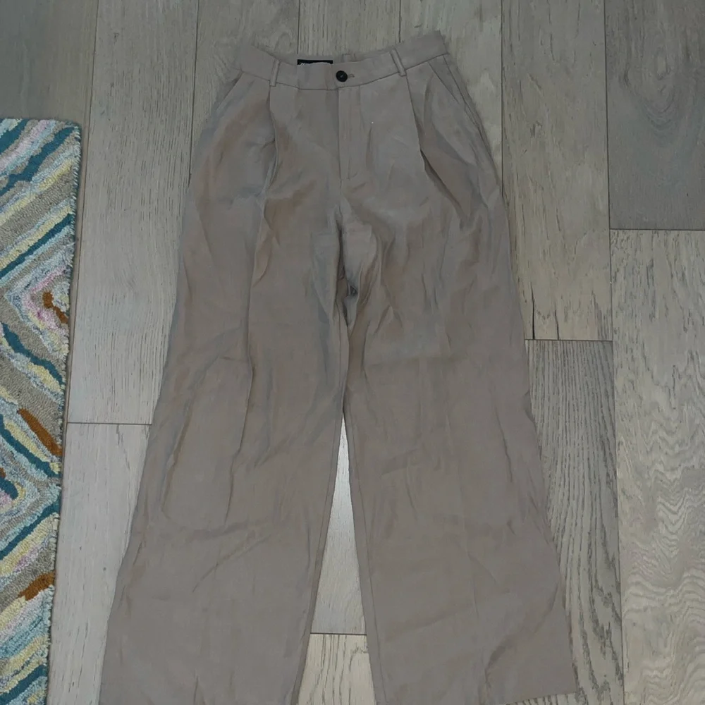 Women's Tan Wide-Leg Pants - Picture 3 of 4